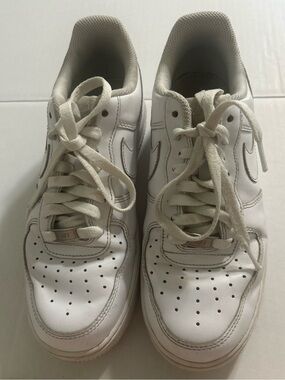 Nike Air Force 1 '07 White Leather Sneakers Women's 10 DD8959-100